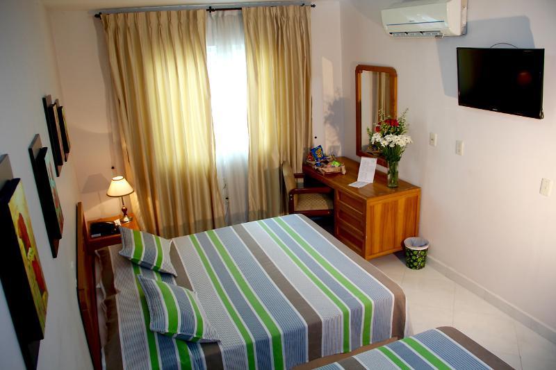 Hotel Prado 34 West Букараманга Экстерьер фото